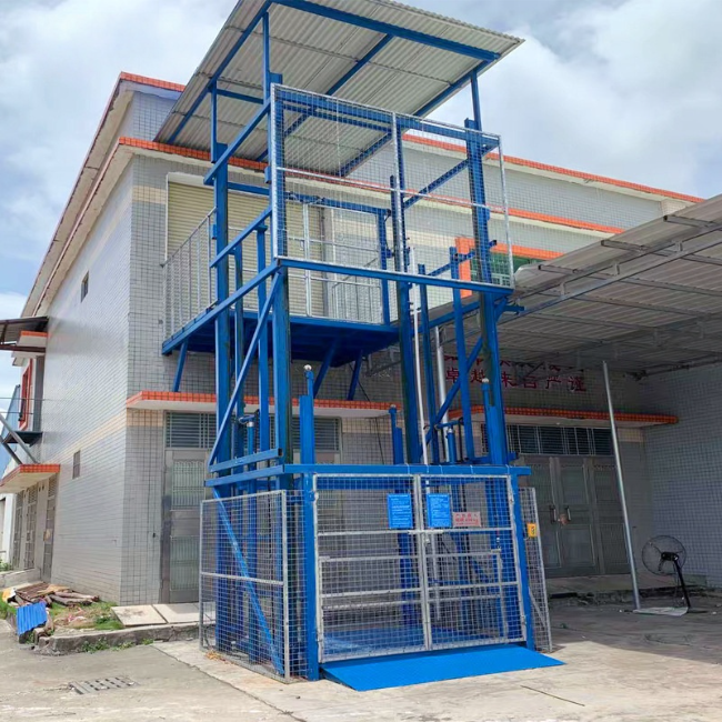 江苏建材厂室外升降货梯安装